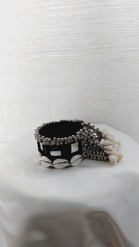 Mirror Crowrie Handcuff